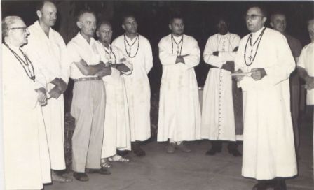 Willy met zijn confraters in de zeveniger jaren te Ouagadougou.