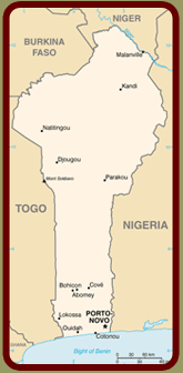 kaart van Benin: Ouidah ligt aan de kust