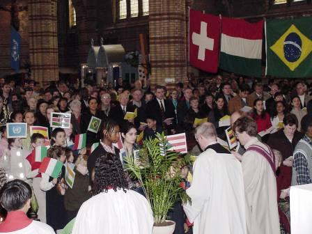 Jan Eijken gedurende de Internationale Mis, 2005