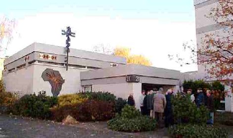 Ingang van het huis van de Missionarissen van Afrika te Keulen.