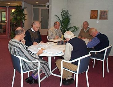 de laatste teksten nogmaals herzien...!